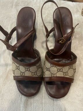 Vintage Gucci GG Monogram Canvas Brown Leather Wedge Sandals Made in Italy